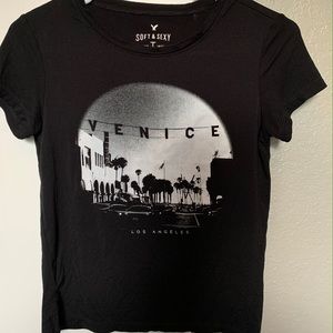 American Eagle tshirt